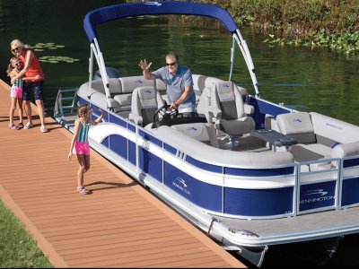 Bennington Pontoon Boat 25SXSR