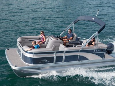 Bennington Pontoon Boat 18SL