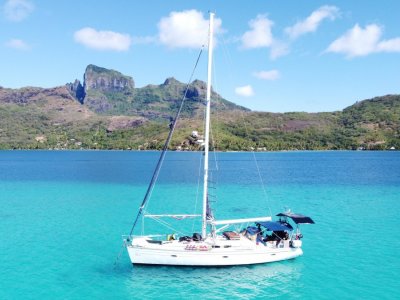 Bavaria Cruiser 46 - Blue water family cruiser ready to go