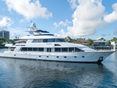 Crescent Yachts 127 Custom