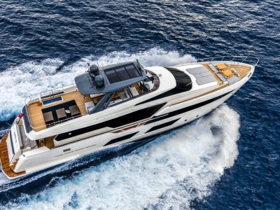 Ferretti 920