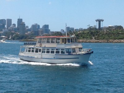 Hugh Morris Charter Partyboat