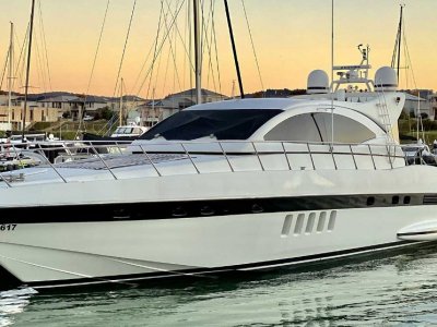 Mangusta 72