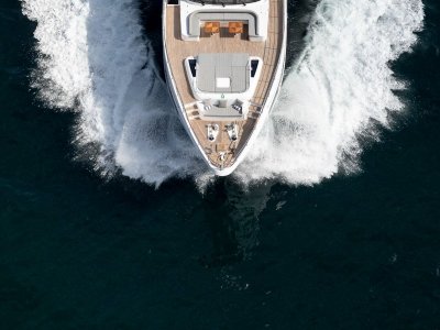 Majesty Yachts 100