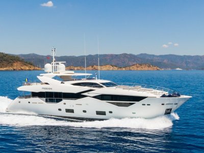 Sunseeker 116 Motor Yacht