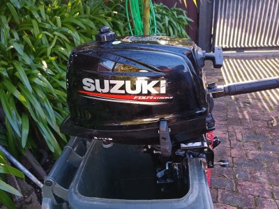 Suzuki DF6